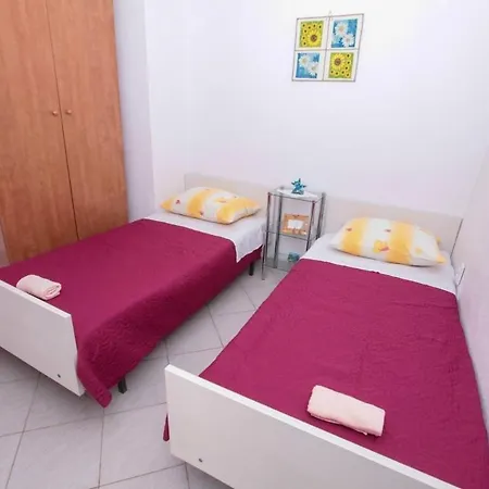 Seaside Secluded Apartments Cove Pobij, Hvar - 7506 Gdinj
