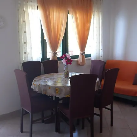 Apartment Seaside Secluded Apartments Cove Pobij, Hvar - 7506 *