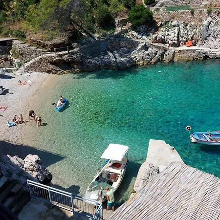 Apartamento Seaside Secluded Cove Pobij, Hvar - 7506 *