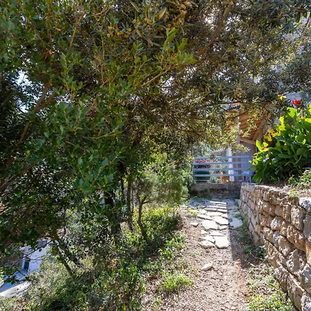 Seaside Secluded Apartments Cove Pobij, Hvar - 7506 * Gdinj