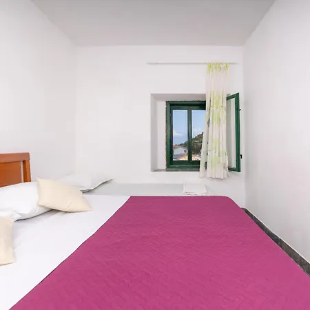 Apartamento Seaside Secluded Cove Pobij, Hvar - 7506 *